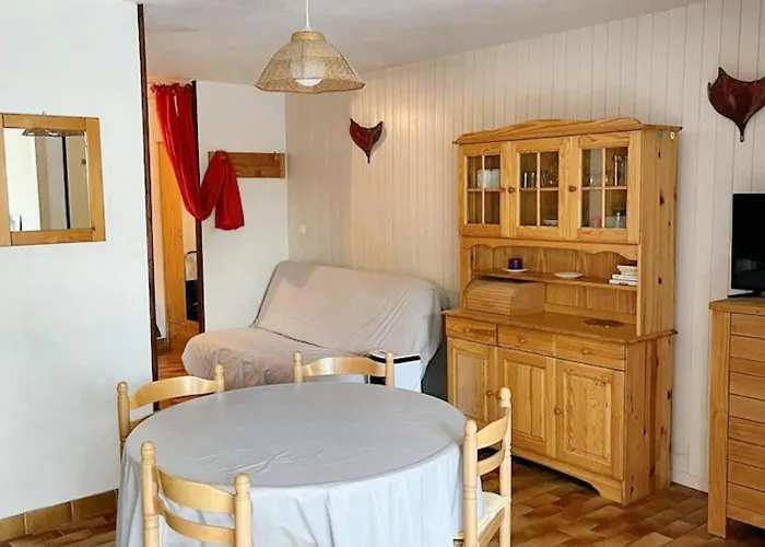 A / 35 M² / Piscine.